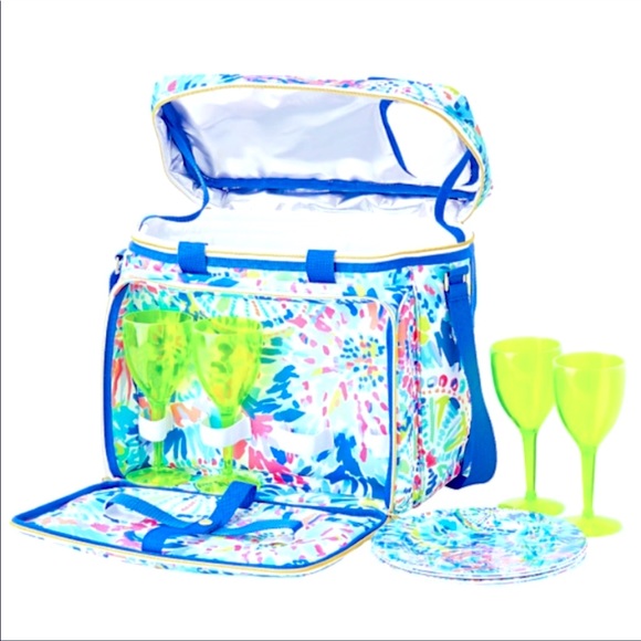 Lilly Pulitzer Other - Lilly Pulitzer Beach Picnic Cooler NWT